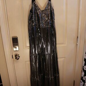 DKNY Women's Foil Plissé V-Neck Sleeveless Maxi Dress